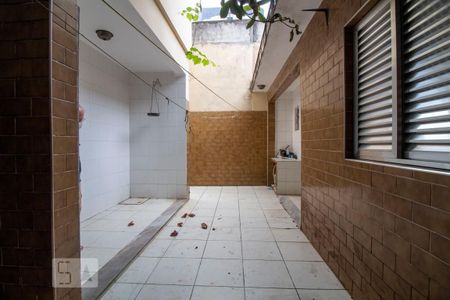 Casa para alugar com 230m², 4 quartos e 4 vagasQuintal
