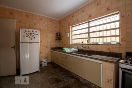 Casa para alugar com 230m², 4 quartos e 4 vagasCozinha