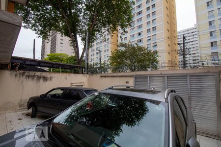 Casa para alugar com 230m², 4 quartos e 4 vagasFachada