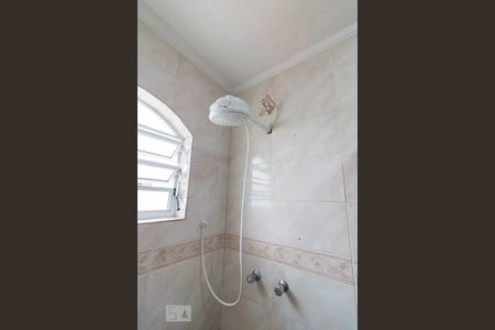 Casa à venda com 195m², 3 quartos e 3 vagasBanheiro social - chuveiro