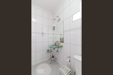 Casa à venda com 195m², 3 quartos e 3 vagasBanheiro quarto 3 suíte