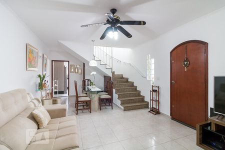 Sala de casa para alugar com 3 quartos, 195m² em Vila Rosália, Guarulhos