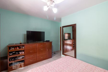 Casa à venda com 195m², 3 quartos e 3 vagasQuarto 3 suíte