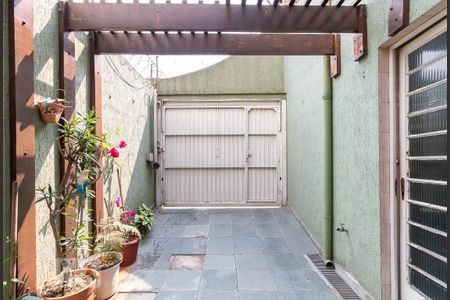 Casa à venda com 195m², 3 quartos e 3 vagasChurrasqueira e garagem