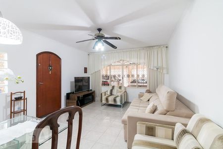 Sala de casa para alugar com 3 quartos, 195m² em Vila Rosália, Guarulhos