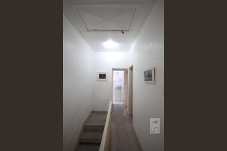 Casa à venda com 121m², 3 quartos e 2 vagasCorredor