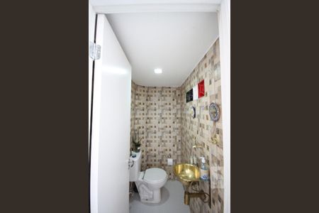 Casa à venda com 121m², 3 quartos e 2 vagasBanheiro de Serviço