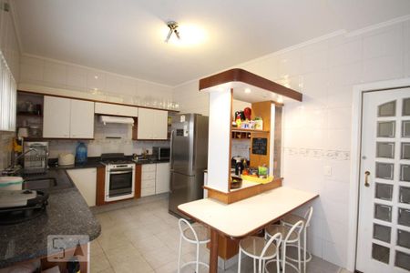 Casa à venda com 121m², 3 quartos e 2 vagasCozinha