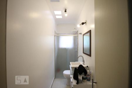 Casa à venda com 121m², 3 quartos e 2 vagasSuíte