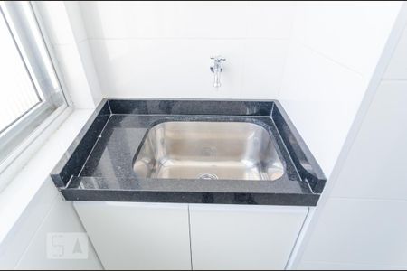 Apartamento para alugar com 96m², 3 quartos e 1 vaga Apartamento para alugar com 96m², 3 quartos e 1 vagaLavanderia