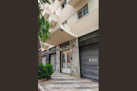 Apartamento à venda com 60m², 1 quarto e sem vaga Apartamento à venda com 60m², 1 quarto e sem vagaFachada