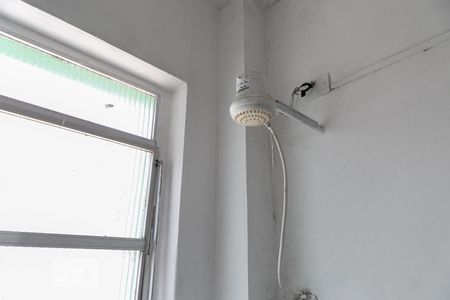Banheiro de apartamento para alugar com 1 quarto, 30m² em José Menino, Santos