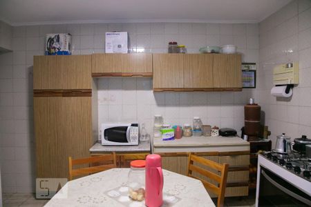 Casa à venda com 125m², 3 quartos e 2 vagas Casa à venda com 125m², 3 quartos e 2 vagasCozinha