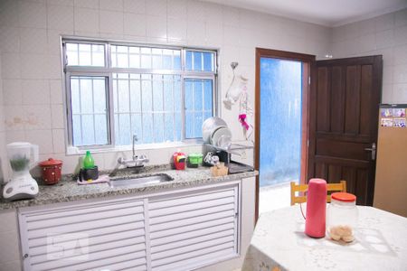 Casa à venda com 125m², 3 quartos e 2 vagas Casa à venda com 125m², 3 quartos e 2 vagasCozinha