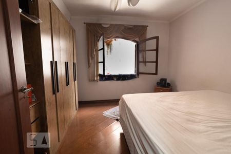 Casa à venda com 576m², 4 quartos e 10 vagasQuarto - Casa 2