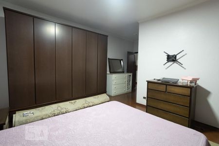 Casa à venda com 576m², 4 quartos e 10 vagasSuíte 2 - Casa 2