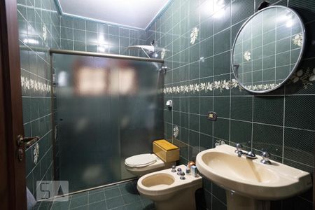 Casa à venda com 576m², 4 quartos e 10 vagasSuíte - Casa 2