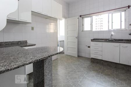 Apartamento para alugar com 89m², 2 quartos e 1 vagaCozinha