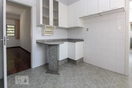 Apartamento para alugar com 89m², 2 quartos e 1 vagaCozinha