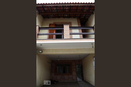 Casa para alugar com 300m², 4 quartos e 4 vagasFachada