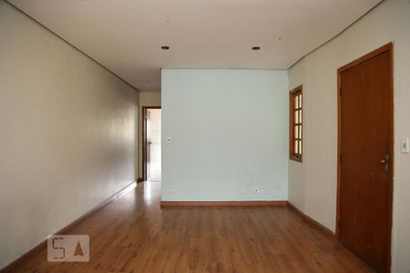 Sala 1 de casa para alugar com 4 quartos, 300m² em Parque Monte Alegre, Taboão da Serra