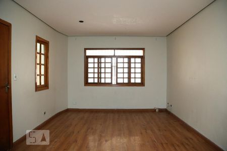 Sala 1 de casa para alugar com 4 quartos, 300m² em Parque Monte Alegre, Taboão da Serra