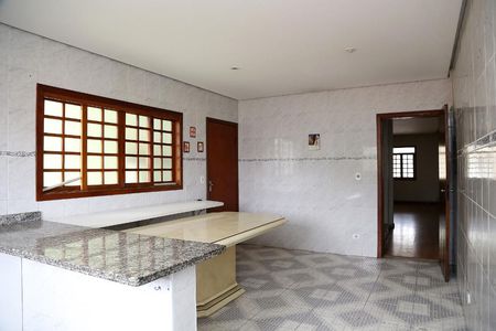 Casa para alugar com 300m², 4 quartos e 4 vagasCozinha