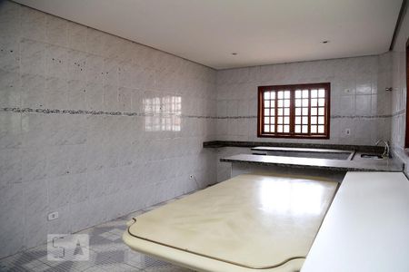 Casa para alugar com 300m², 4 quartos e 4 vagasCozinha