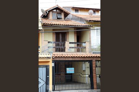 Casa para alugar com 300m², 4 quartos e 4 vagasFachada