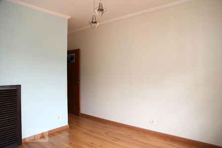 Casa para alugar com 300m², 4 quartos e 4 vagassuíte 2