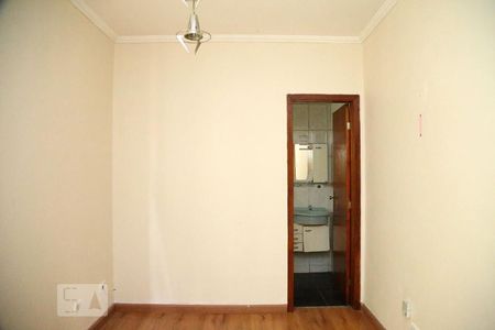 Casa para alugar com 300m², 4 quartos e 4 vagasSuíte 1