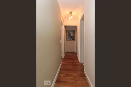 Apartamento à venda com 95m², 3 quartos e 1 vagaCorredor