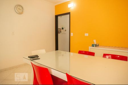 Casa à venda com 128m², 3 quartos e 3 vagasCopa