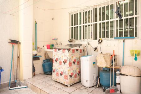 Casa à venda com 128m², 3 quartos e 3 vagasÁrea de Serviço