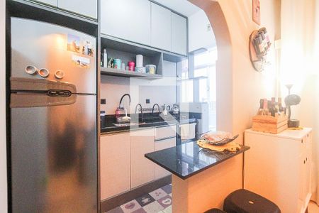 Cozinha de apartamento para alugar com 1 quarto, 50m² em Rio Branco, Porto Alegre
