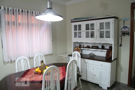 Casa à venda com 208m², 4 quartos e 3 vagasSala Jantar