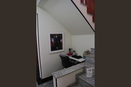 Casa à venda com 208m², 4 quartos e 3 vagasArea de Estudos