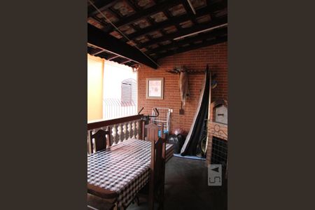 Casa à venda com 208m², 4 quartos e 3 vagasChurrasqueira