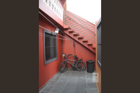 Casa à venda com 208m², 4 quartos e 3 vagasLavanderia