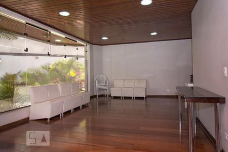 Apartamento à venda com 168m², 4 quartos e 3 vagasÁrea comum - Salão de festas