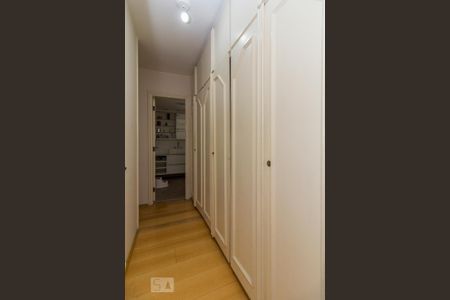 Apartamento à venda com 168m², 4 quartos e 3 vagasEntrada Quarto Suíte 4