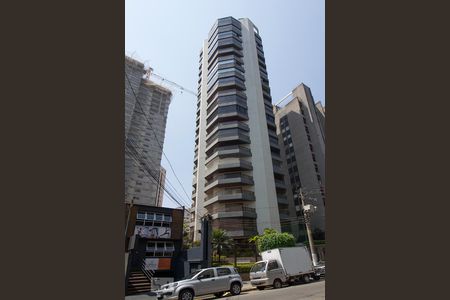 Apartamento à venda com 168m², 4 quartos e 3 vagasFachada