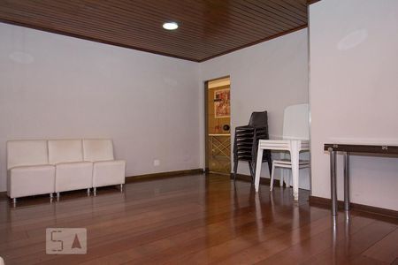 Apartamento à venda com 168m², 4 quartos e 3 vagasÁrea comum - Salão de festas