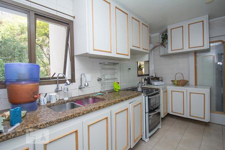 Apartamento à venda com 168m², 4 quartos e 3 vagasCozinha - Armários