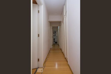 Apartamento à venda com 168m², 4 quartos e 3 vagasCorredor