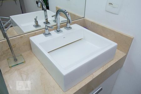 Apartamento à venda com 168m², 4 quartos e 3 vagasBanheiro Suíte 3