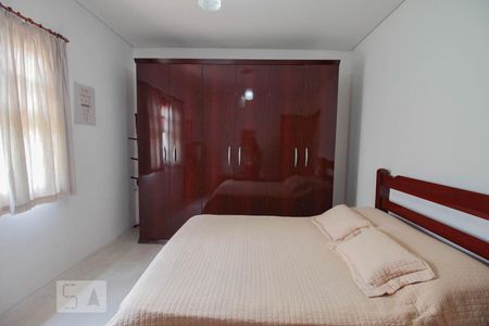 Casa à venda com 300m², 4 quartos e 2 vagas Casa à venda com 300m², 4 quartos e 2 vagasquarto 2