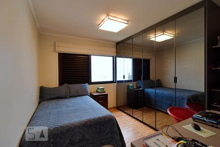 Apartamento à venda com 195m², 4 quartos e 4 vagasSuíte 2