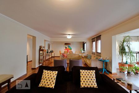 Sala de apartamento à venda com 4 quartos, 195m² em Jardim Monte Kemel, São Paulo