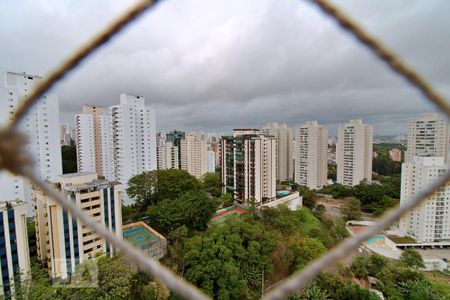 Apartamento à venda com 195m², 4 quartos e 4 vagasVista da Suíte 2